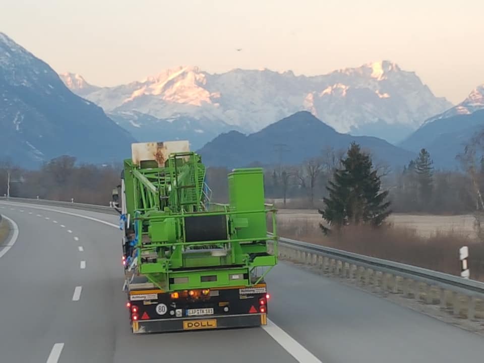 Liebherr 140 EC-H litronic in Garmisch-Partenkirchen