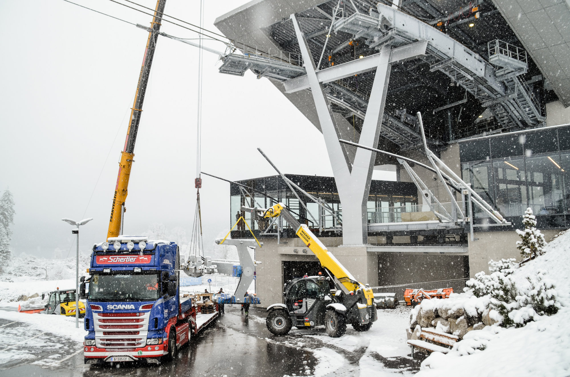 Autokraneinsatz bei der Bayerischen Zugspitzbahn